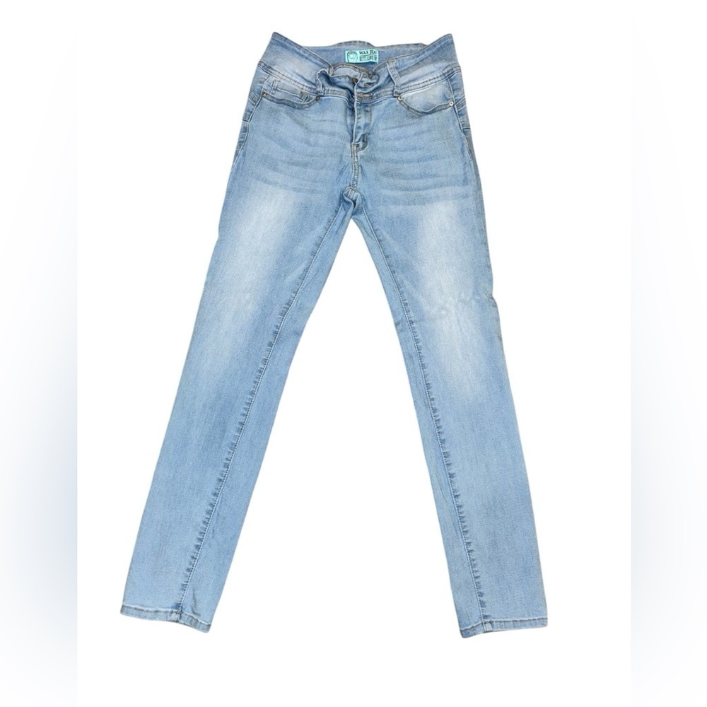 Junior’s Light Blue Denim Jeans